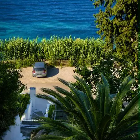 Ξενοδοχείο με διαμερίσματα Aether Seaview